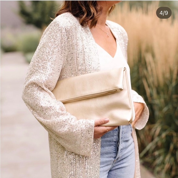 Champagne sequin duster (small/medium) - Picture 3 of 4